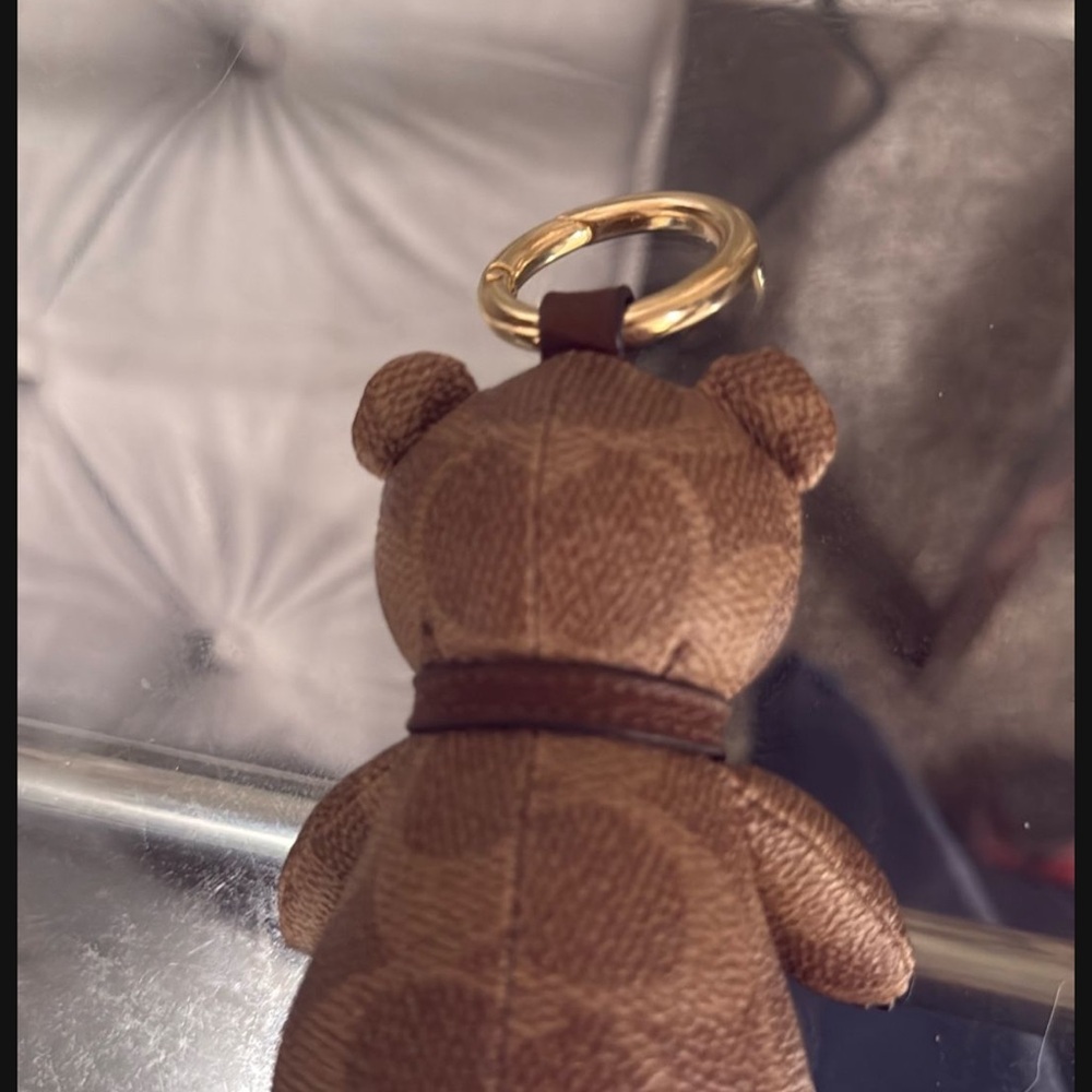 Coach Brown Bear Key Holder - Picture 6 of 6